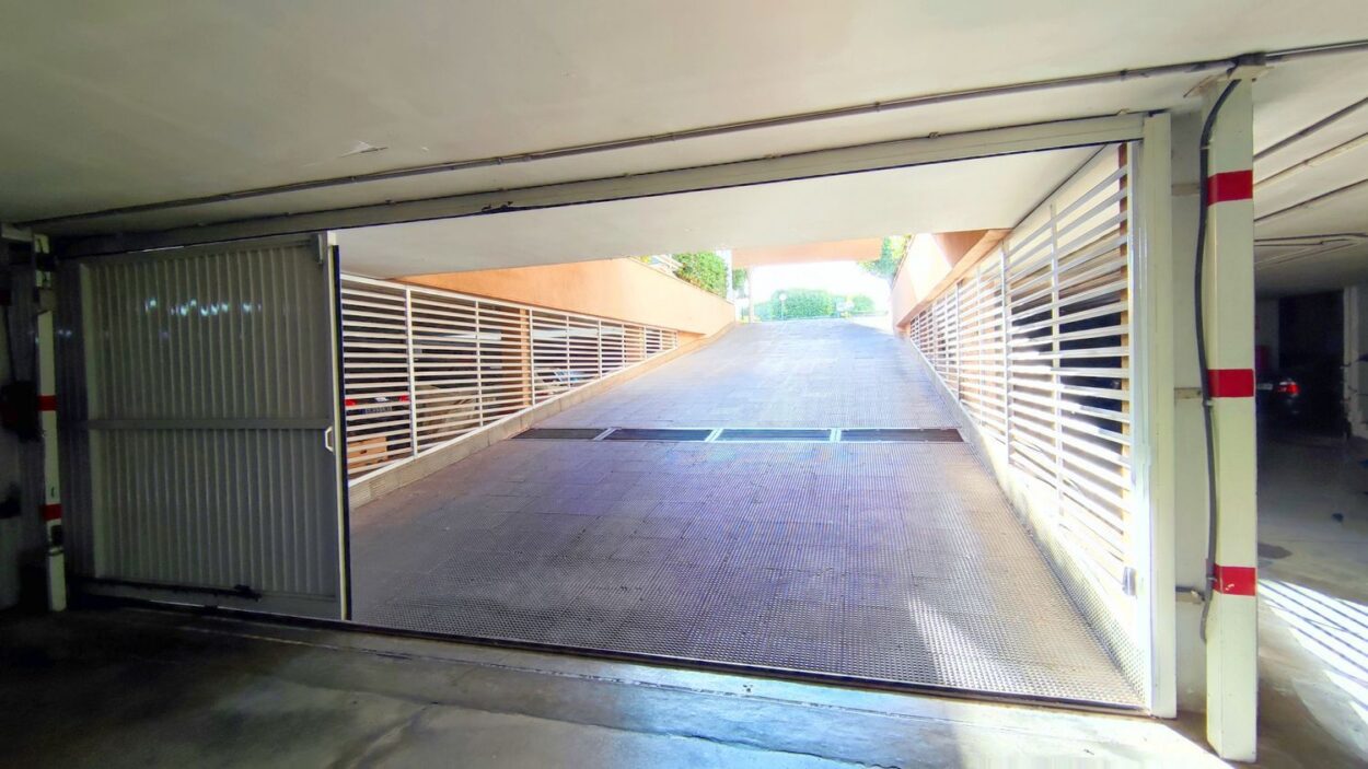 Garaje en venta en San Juan de Alicante