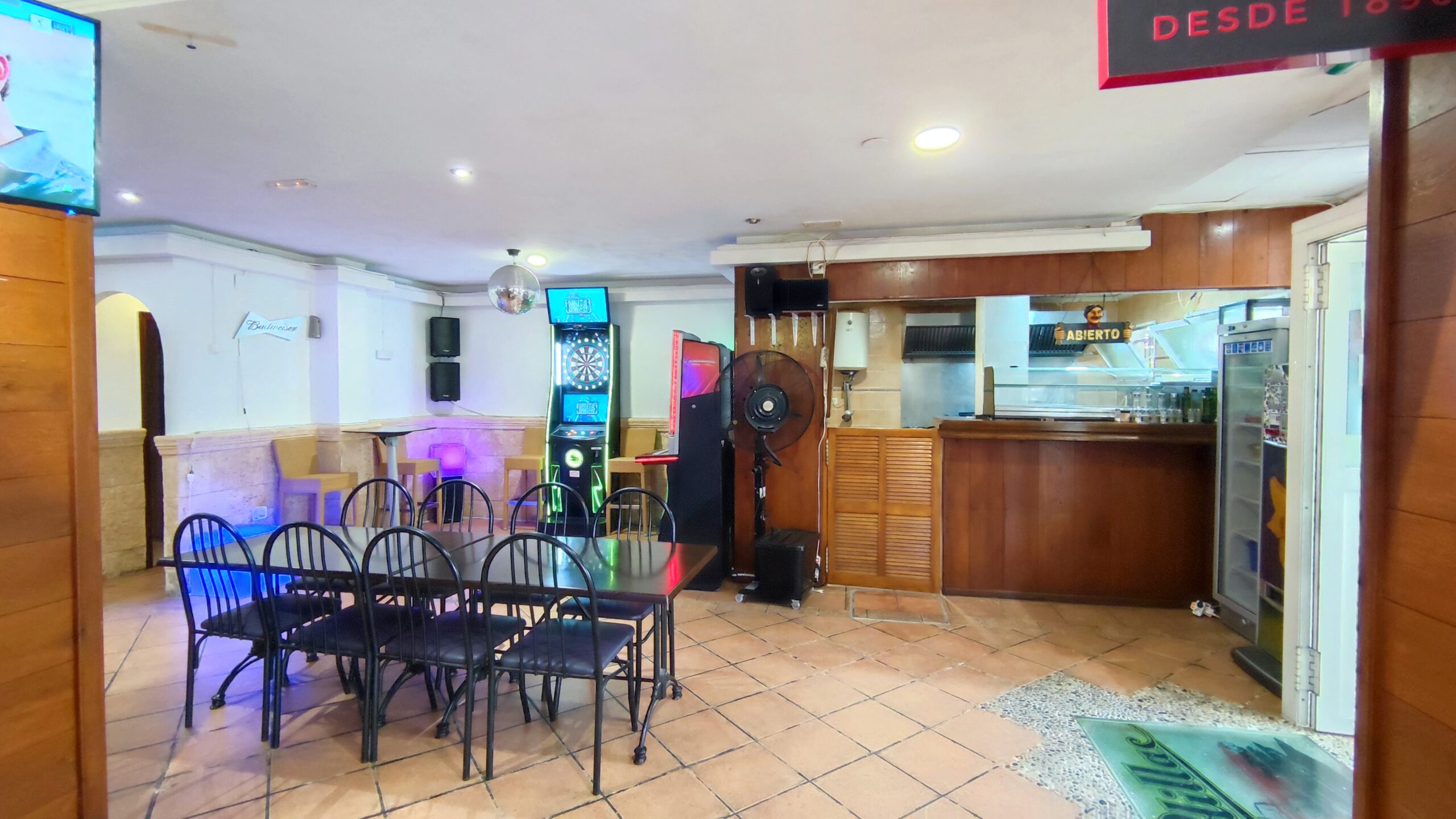 Oportunidad Única en el Corazón de Altea: Bar-Restaurante en Funcionamiento en Zona Premium