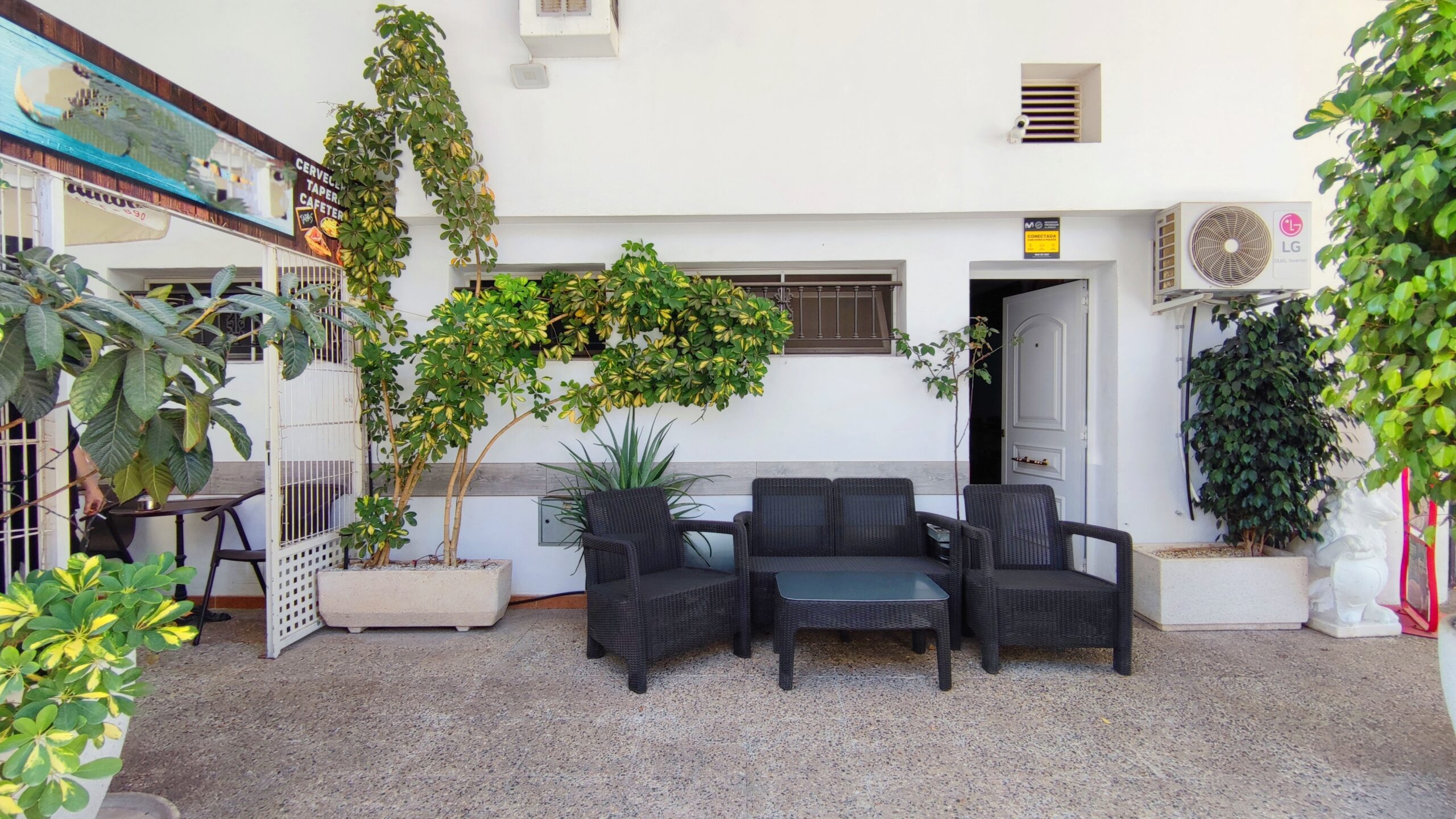 Oportunidad Única en el Corazón de Altea: Bar-Restaurante en Funcionamiento en Zona Premium