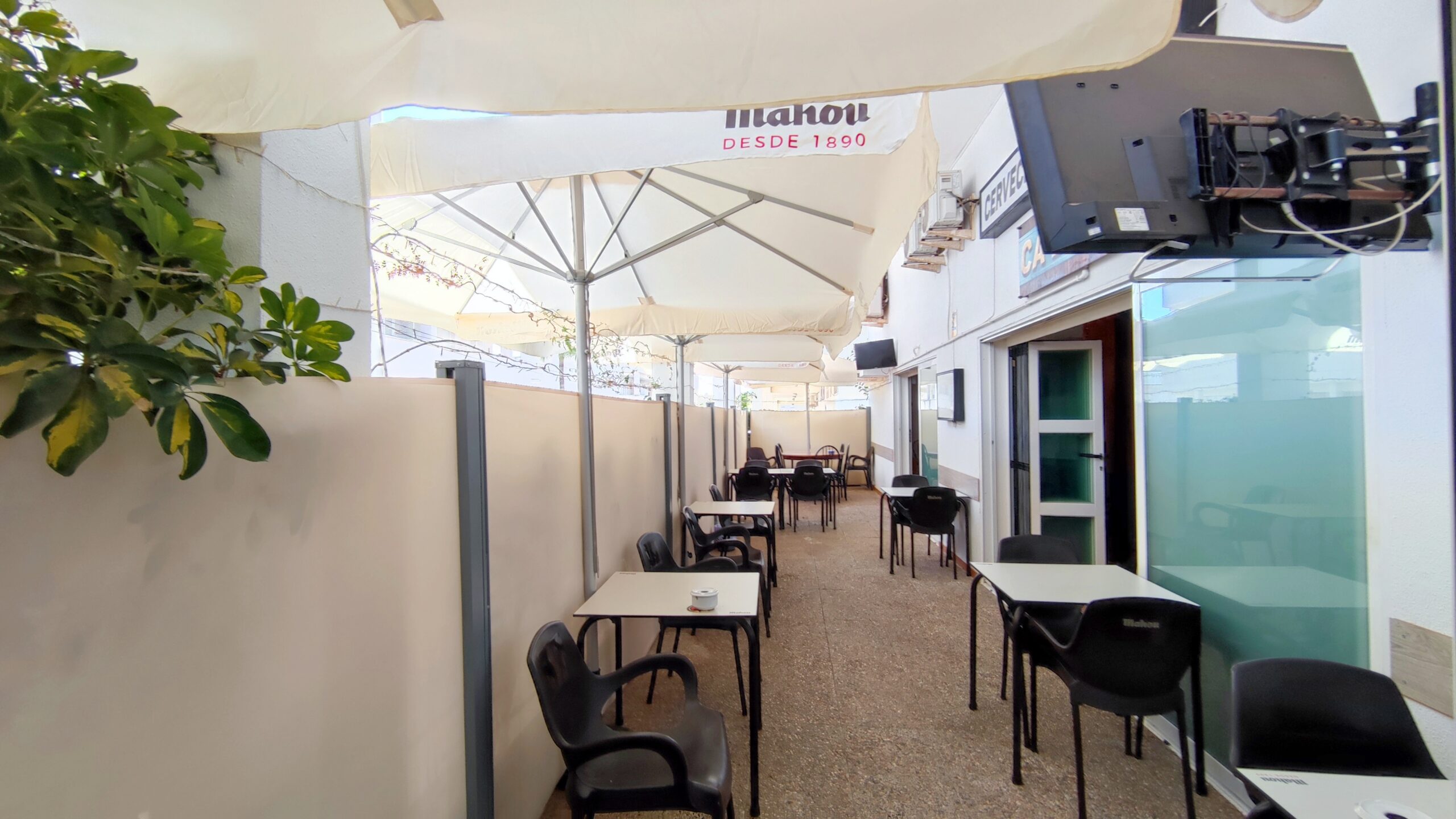 Oportunidad Única en el Corazón de Altea: Bar-Restaurante en Funcionamiento en Zona Premium