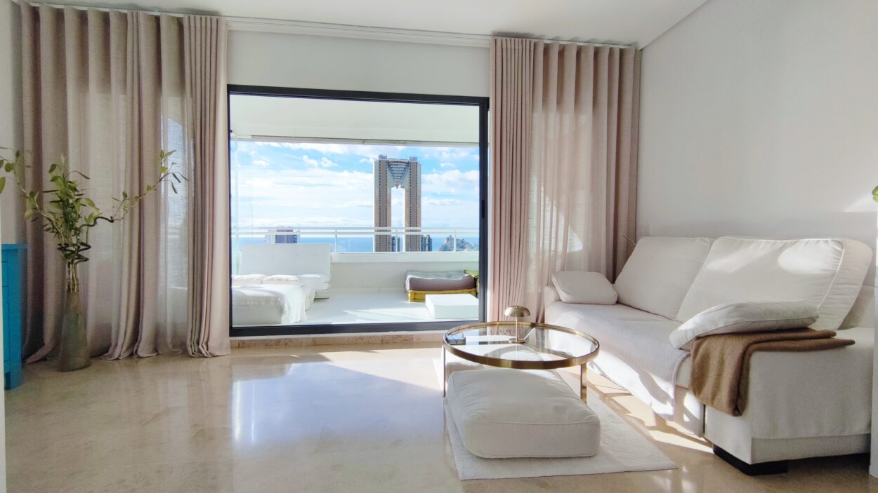 Magnifico piso en venta con Vistas Impresionantes al mar, montaña y skyline en Benidorm