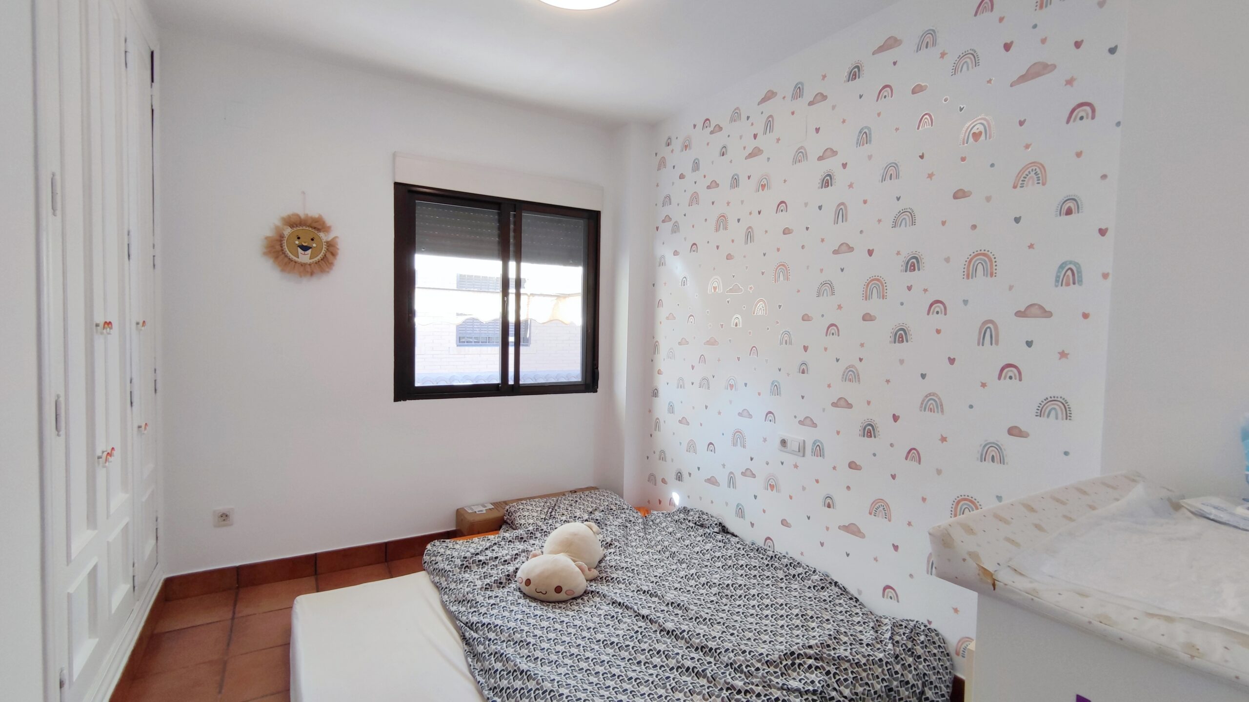 Exclusivo chalet pareado de 320m² con 5 dormitorios en residencial privado con piscina en San Juan de Alñicante