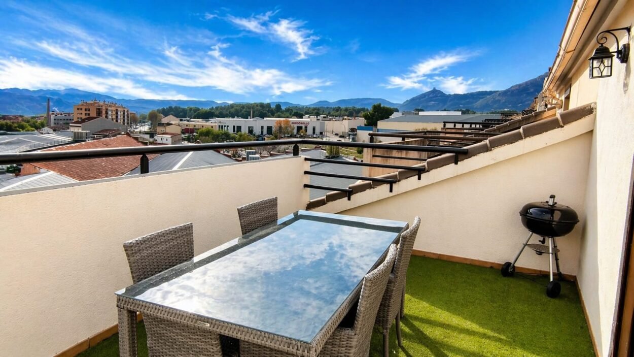 ÁTICO DÚPLEX CON TERRAZAS Y VISTAS DESPEJADAS EN MURO DE ALCOY
