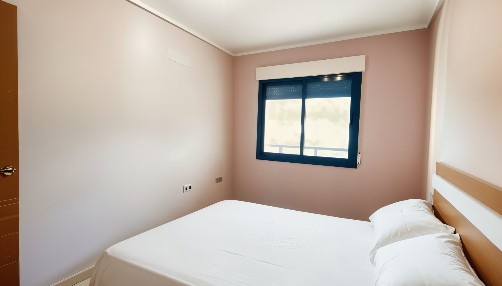 Piso muy luminoso en venta en El Palmeral (Urbanova, Alicante) con terraza, piscina y garaje, cerca del mar