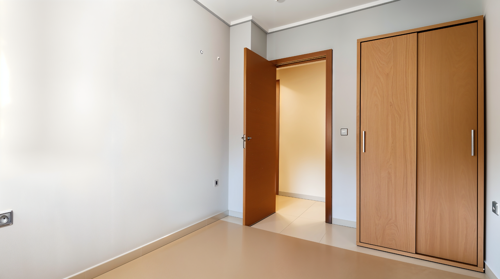 Piso muy luminoso en venta en El Palmeral (Urbanova, Alicante) con terraza, piscina y garaje, cerca del mar