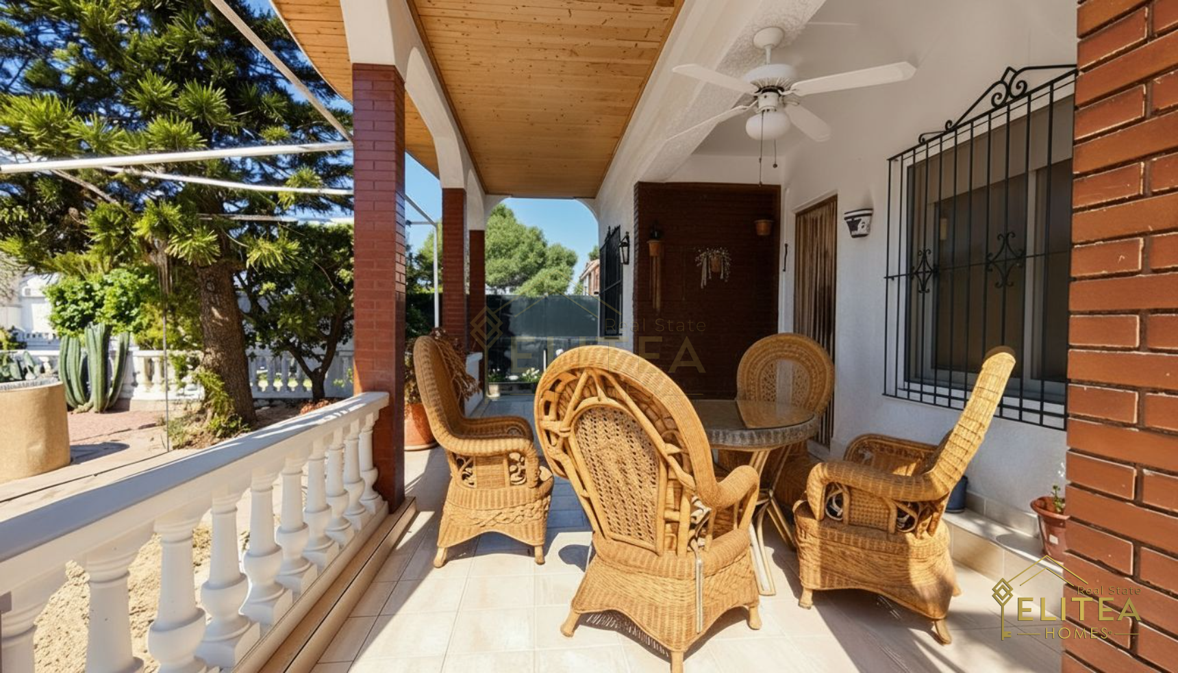 Magnifico Chalet independiente con piscina y vistas al Cabeçó d’Or en Busot