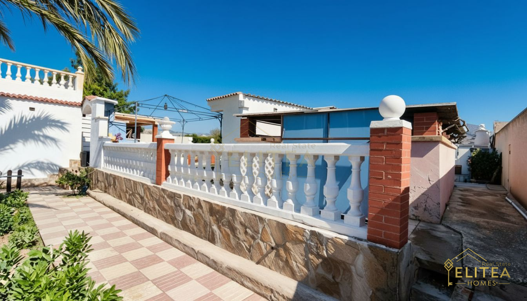 Magnifico Chalet independiente con piscina y vistas al Cabeçó d’Or en Busot