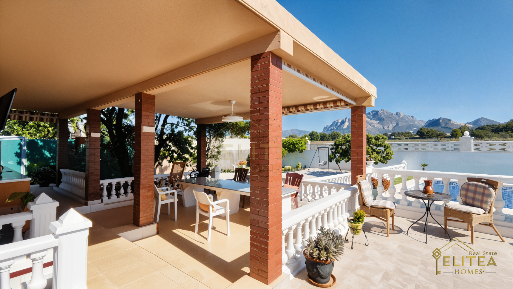 Magnifico Chalet independiente con piscina y vistas al Cabeçó d’Or en Busot