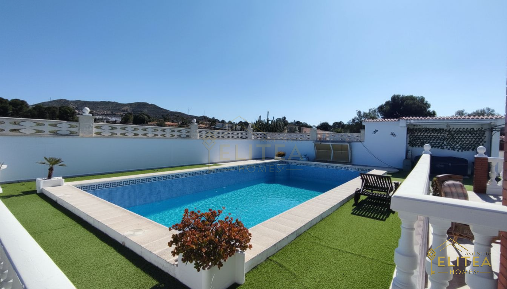 Magnifico Chalet independiente con piscina y vistas al Cabeçó d’Or en Busot