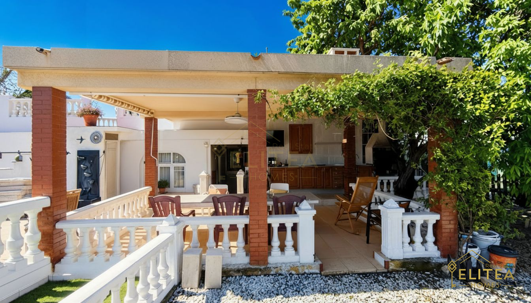 Magnifico Chalet independiente con piscina y vistas al Cabeçó d’Or en Busot