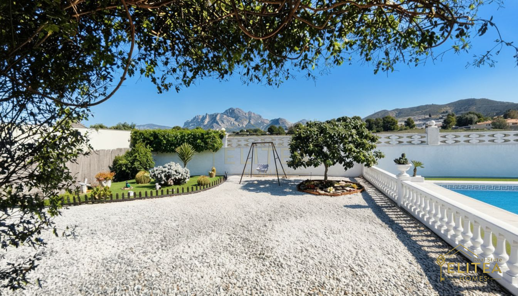 Magnifico Chalet independiente con piscina y vistas al Cabeçó d’Or en Busot