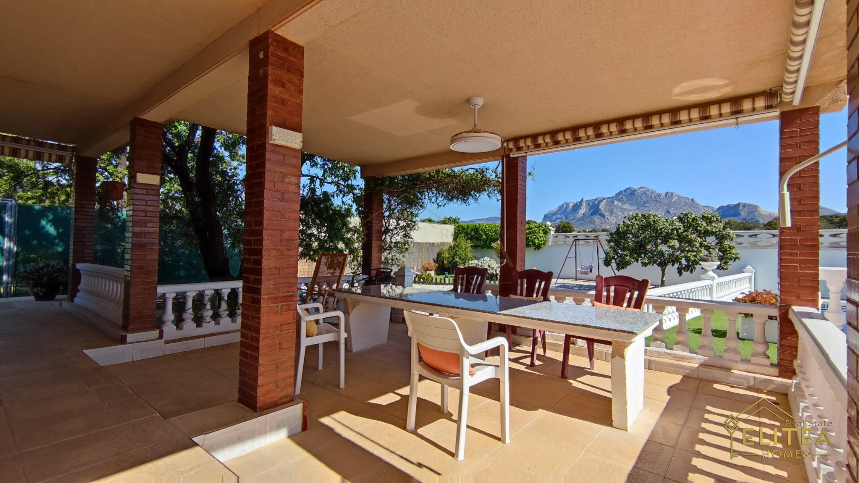 Magnifico Chalet independiente con piscina y vistas al Cabeçó d’Or en Busot