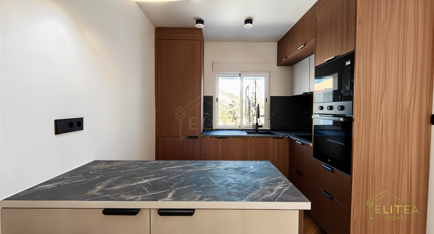 Exclusivo chalet pareado de diseño contemporáneo, completamente reformado, ubicado entre La Nucía y L’Alfàs del Pi