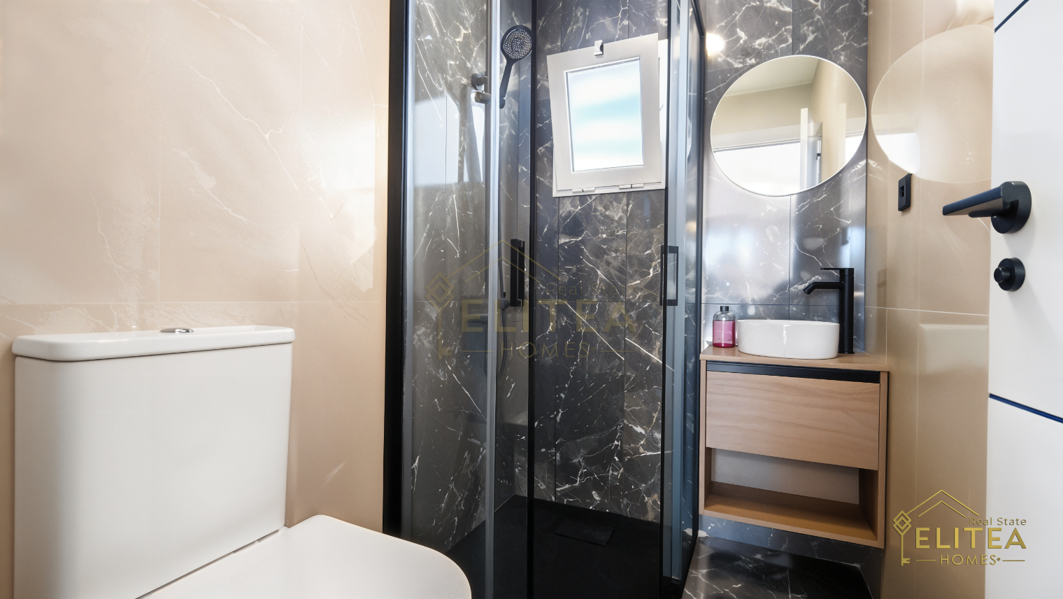 Exclusivo chalet pareado de diseño contemporáneo, completamente reformado, ubicado entre La Nucía y L’Alfàs del Pi