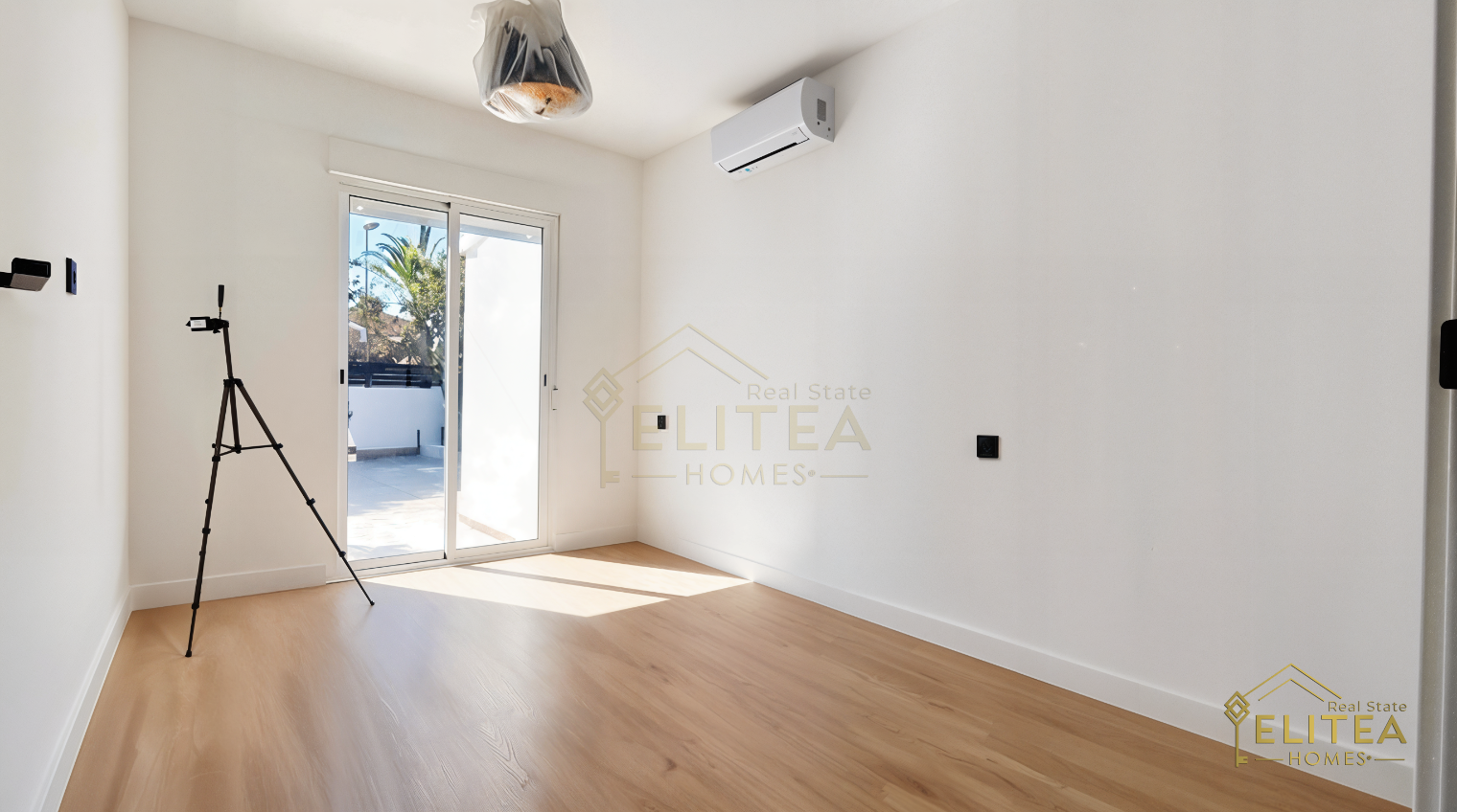 Exclusivo chalet pareado de diseño contemporáneo, completamente reformado, ubicado entre La Nucía y L’Alfàs del Pi