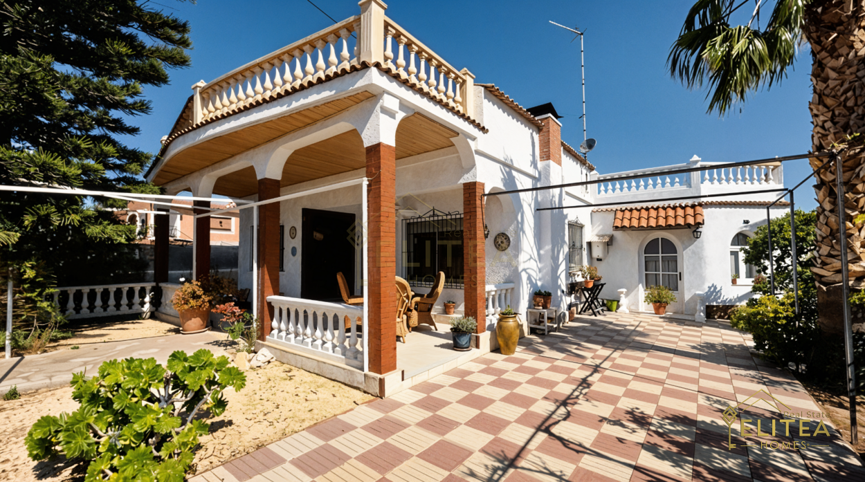 Magnifico Chalet independiente con piscina y vistas al Cabeçó d’Or en Busot