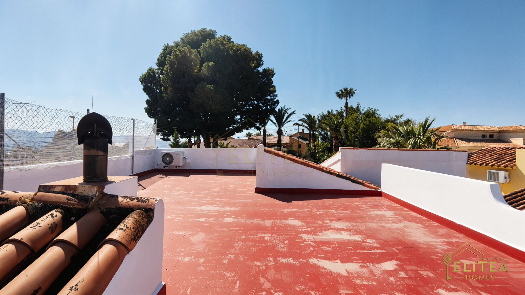 Exclusivo chalet pareado de diseño contemporáneo, completamente reformado, ubicado entre La Nucía y L’Alfàs del Pi