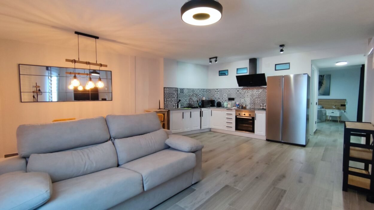 Bajo reformado en Altea a pocos minutos del mar – ideal como vivienda o inversión