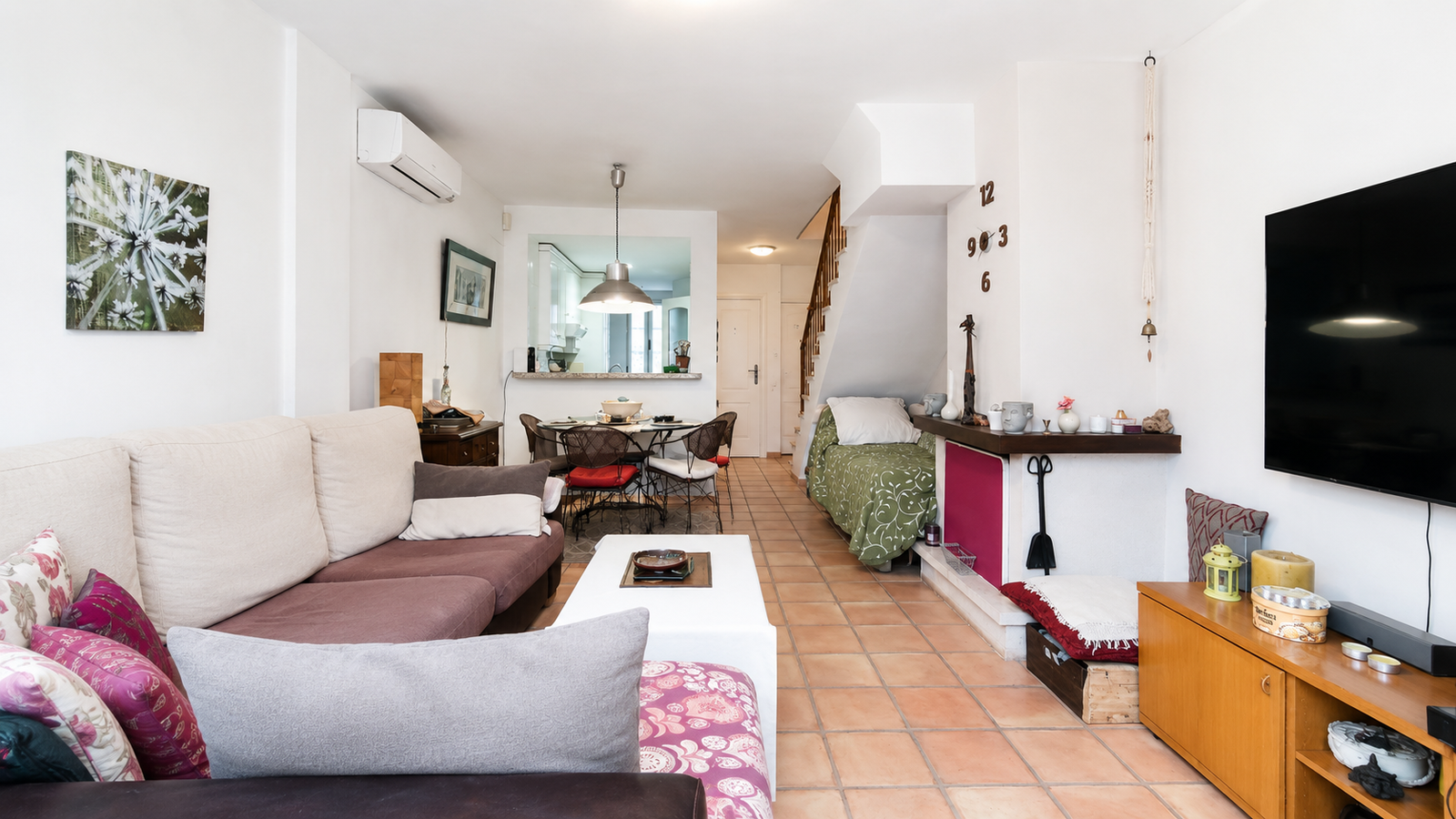 CHALET PAREADO CON VISTAS AL MAR Y MONTAÑA EN GOLF BAHÍA – FINESTRAT