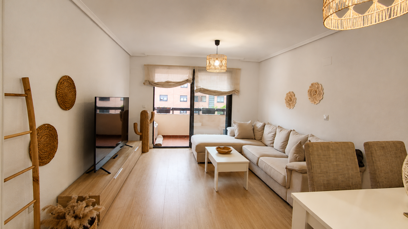 EXCLUSIVA VIVIENDA CON GARAJE Y GRAN TRASTERO EN UNA DE LAS MEJORES URBANIZACIONES DE PARQUE AVENIDAS – GARBINET