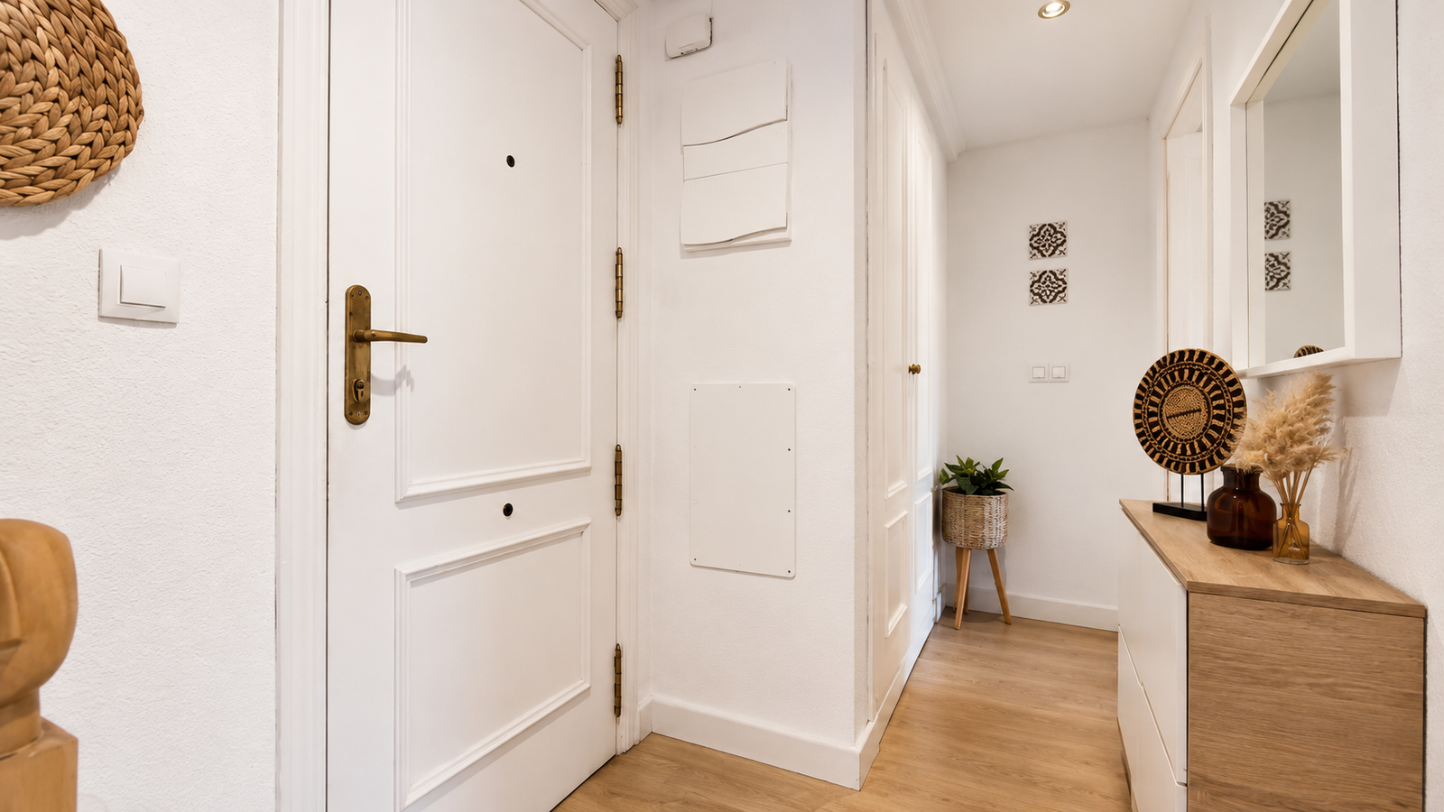 EXCLUSIVA VIVIENDA CON GARAJE Y GRAN TRASTERO EN UNA DE LAS MEJORES URBANIZACIONES DE PARQUE AVENIDAS – GARBINET