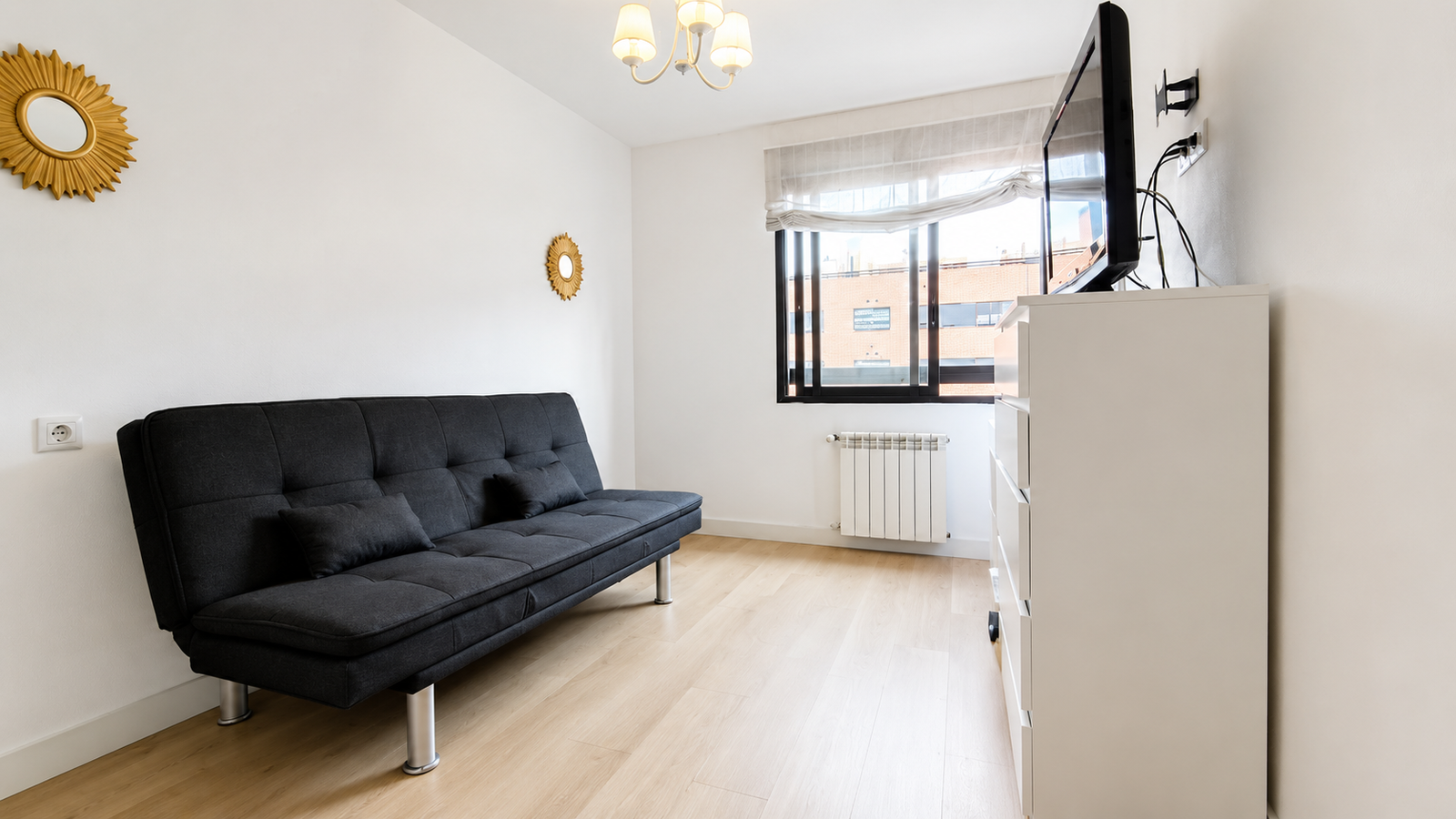 EXCLUSIVA VIVIENDA CON GARAJE Y GRAN TRASTERO EN UNA DE LAS MEJORES URBANIZACIONES DE PARQUE AVENIDAS – GARBINET