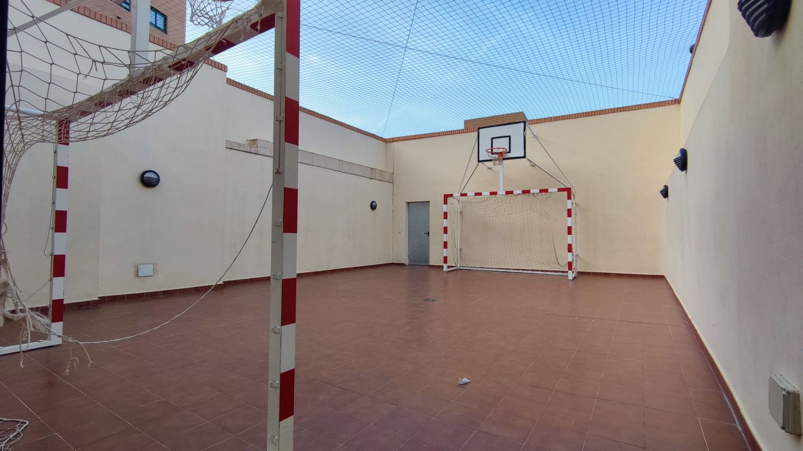 EXCLUSIVA VIVIENDA CON GARAJE Y GRAN TRASTERO EN UNA DE LAS MEJORES URBANIZACIONES DE PARQUE AVENIDAS – GARBINET