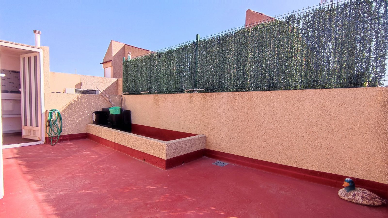 CHALET ADOSADO DE 3 DORMITORIOS CON JARDÍN Y AMPLIA TERRAZA – MONFORTE DEL CID