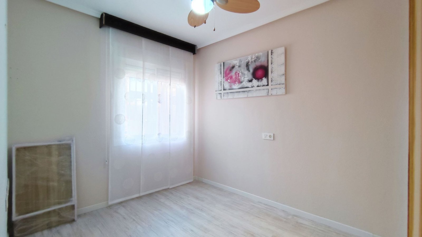 CHALET ADOSADO DE 3 DORMITORIOS CON JARDÍN Y AMPLIA TERRAZA – MONFORTE DEL CID