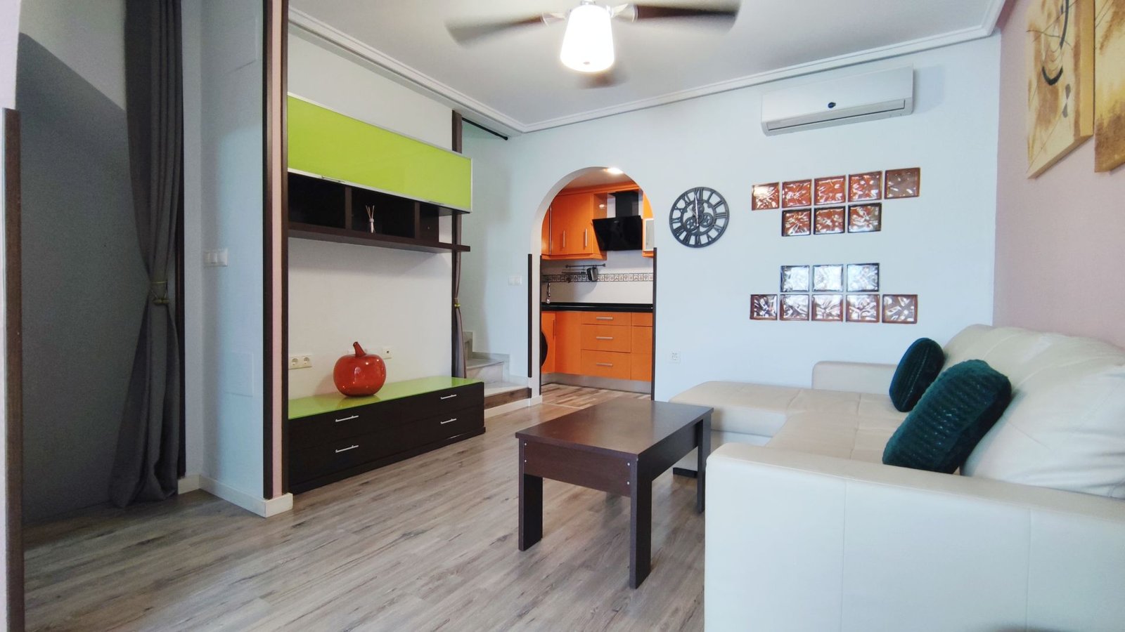 CHALET ADOSADO DE 3 DORMITORIOS CON JARDÍN Y AMPLIA TERRAZA – MONFORTE DEL CID