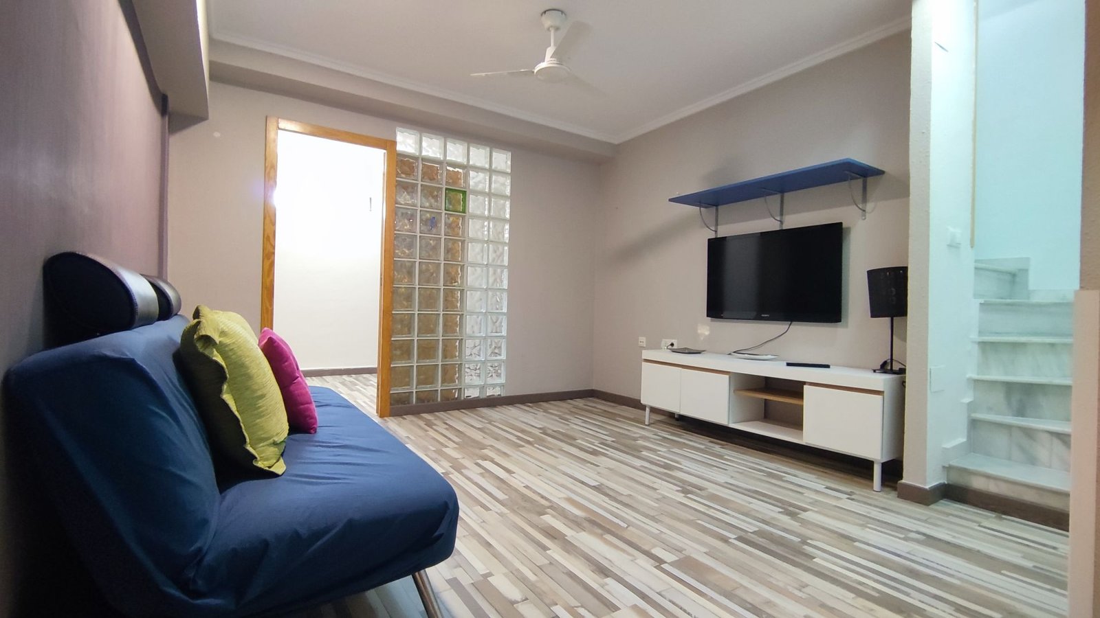 CHALET ADOSADO DE 3 DORMITORIOS CON JARDÍN Y AMPLIA TERRAZA – MONFORTE DEL CID