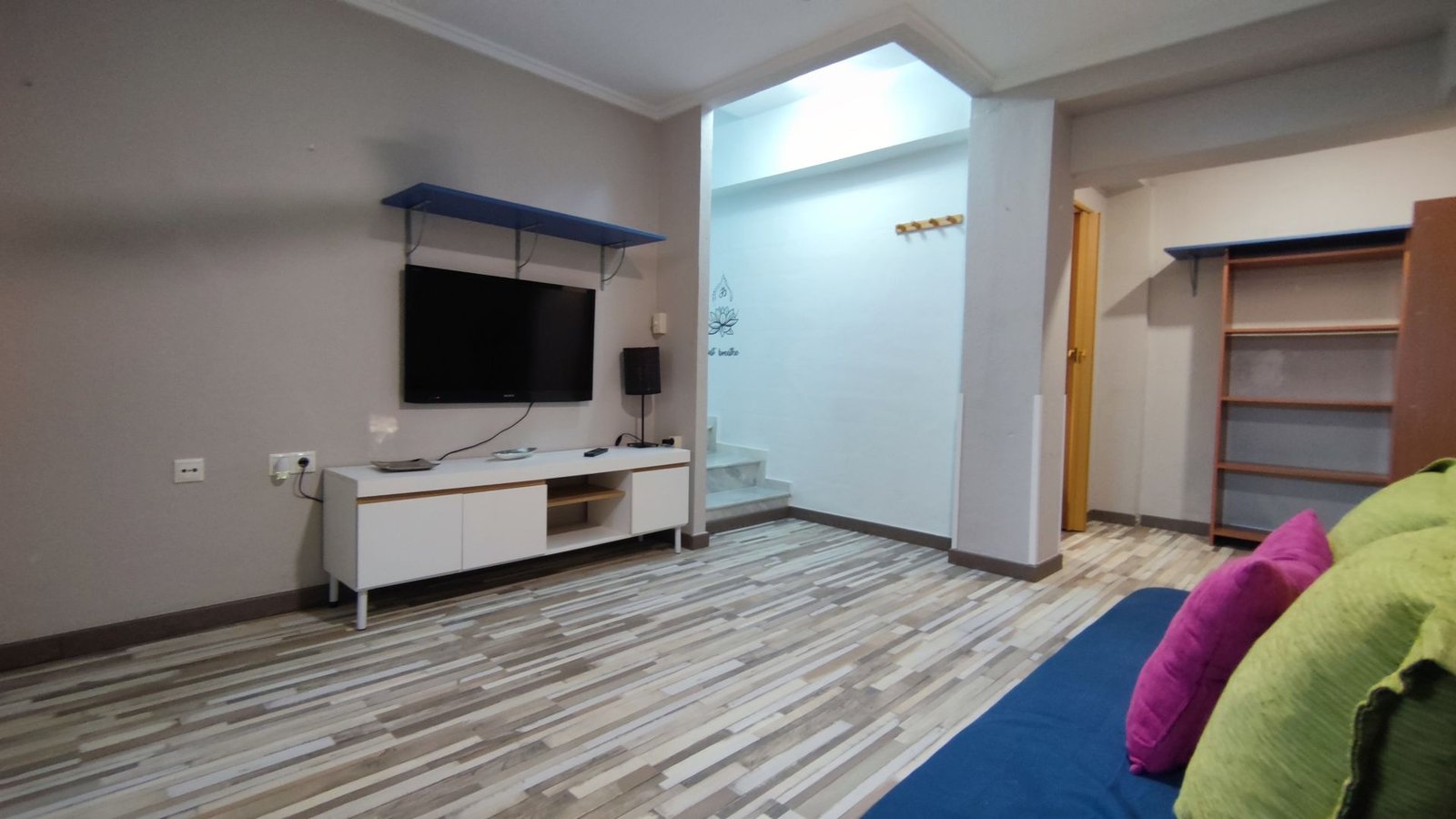 CHALET ADOSADO DE 3 DORMITORIOS CON JARDÍN Y AMPLIA TERRAZA – MONFORTE DEL CID
