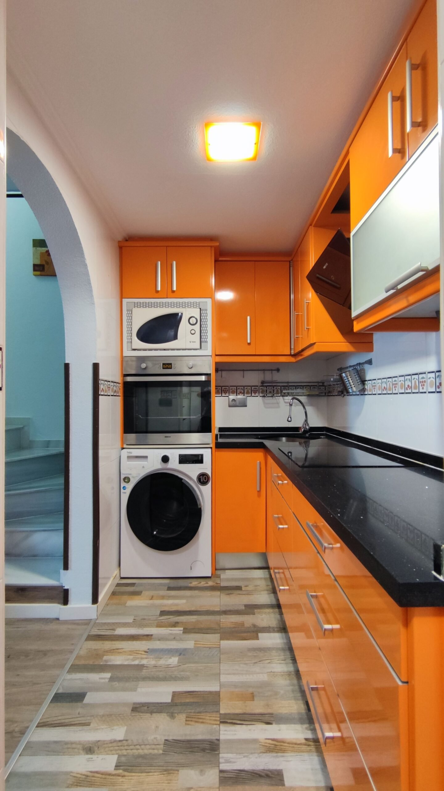 CHALET ADOSADO DE 3 DORMITORIOS CON JARDÍN Y AMPLIA TERRAZA – MONFORTE DEL CID