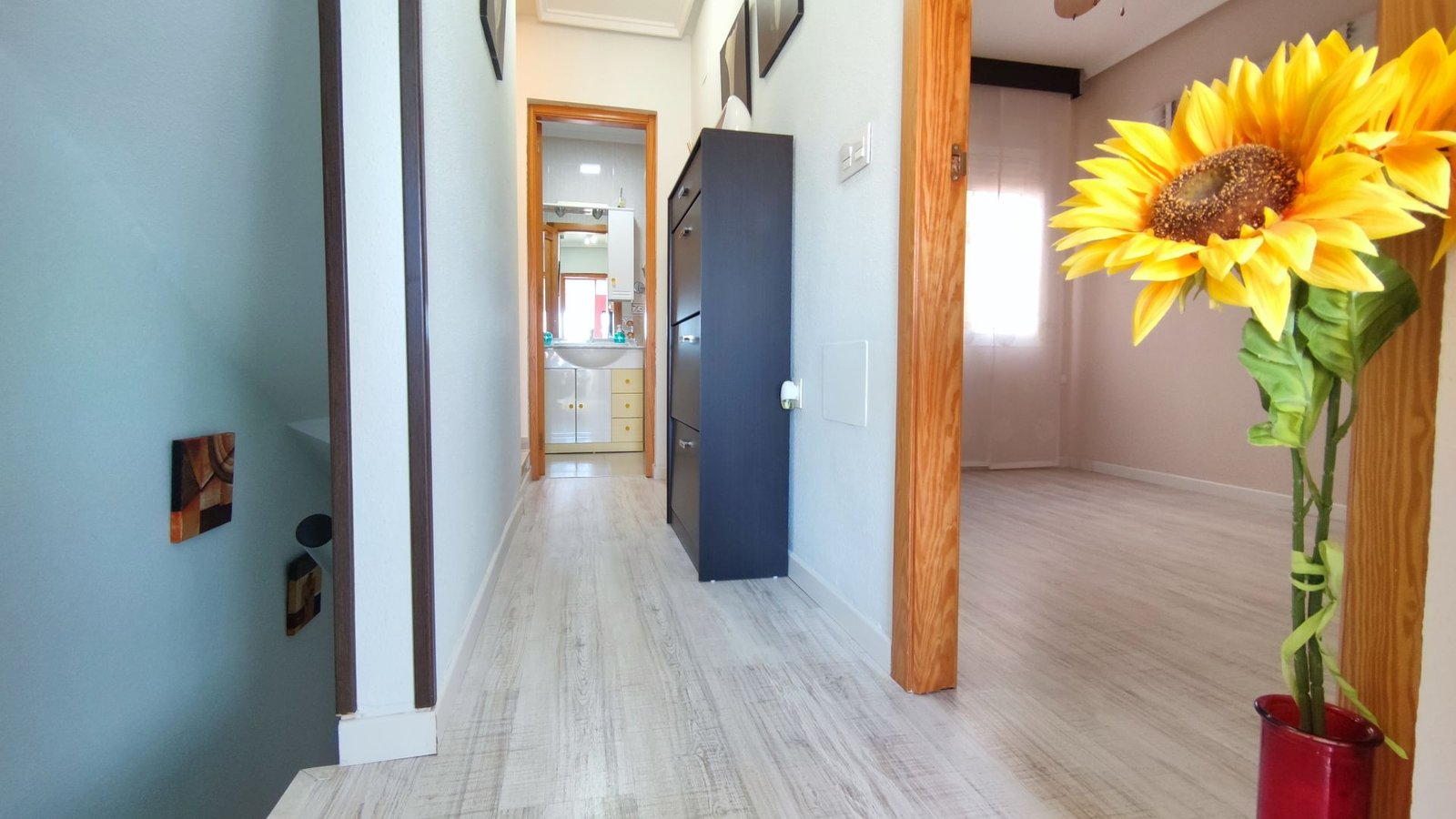 CHALET ADOSADO DE 3 DORMITORIOS CON JARDÍN Y AMPLIA TERRAZA – MONFORTE DEL CID