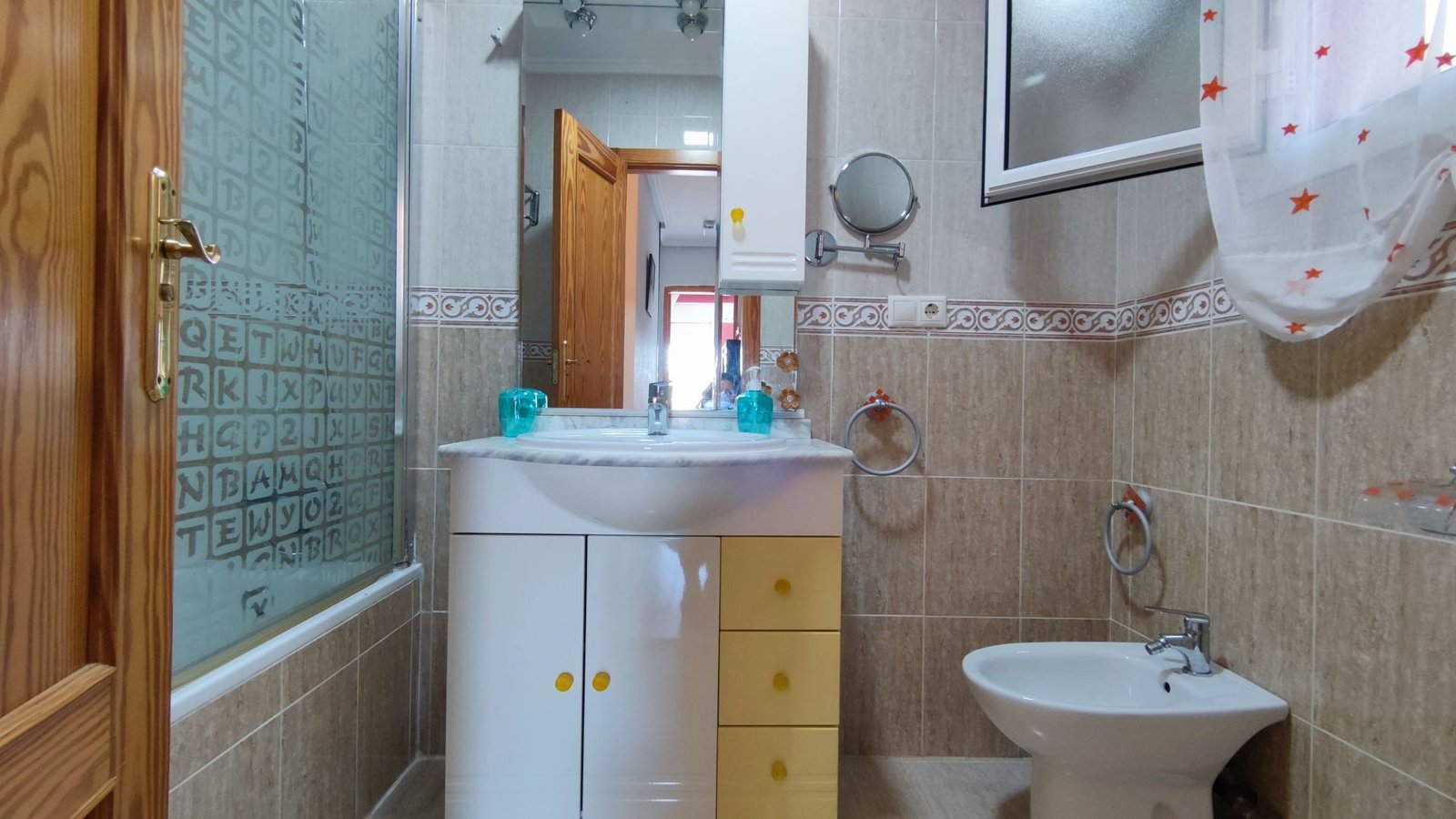 CHALET ADOSADO DE 3 DORMITORIOS CON JARDÍN Y AMPLIA TERRAZA – MONFORTE DEL CID