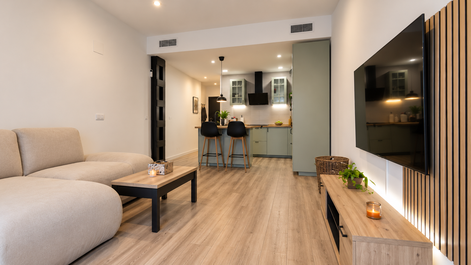 PLANTA BAJA DE DISEÑO CON PATIO PRIVADO DE 33 m² EN EL CAMPELLO