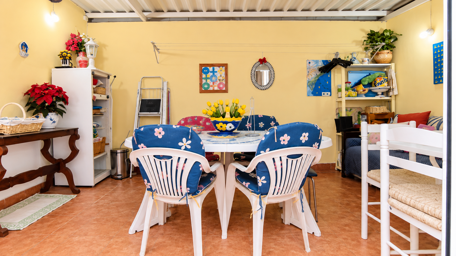 VIVIENDA CON PATIO PRIVADO DE 40 m² Y GARAJE JUNTO A PLAZA DE TOROS – ALICANTE