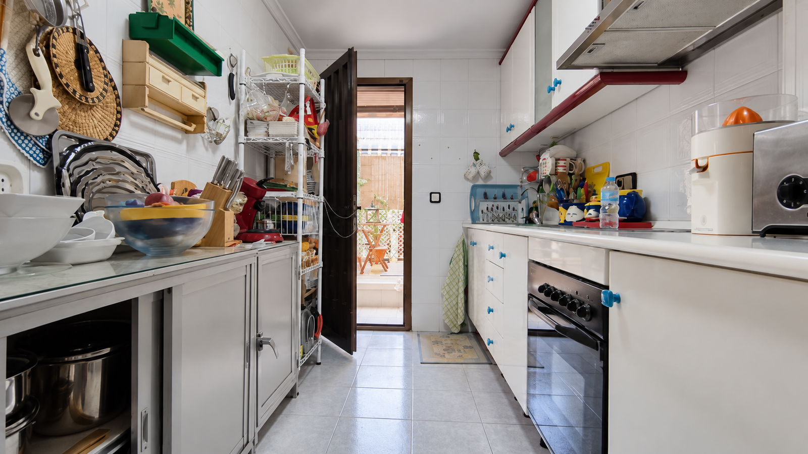 VIVIENDA CON PATIO PRIVADO DE 40 m² Y GARAJE JUNTO A PLAZA DE TOROS – ALICANTE