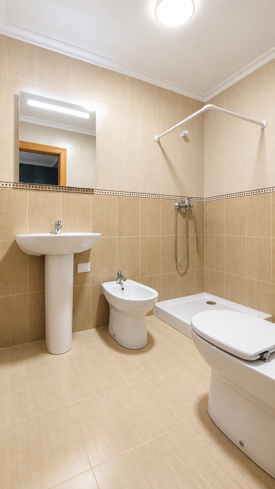 PLANTA BAJA CON PATIO PRIVADO, GARAJE Y SUITE CON VESTIDOR – EL PALMERAL, ELCHE