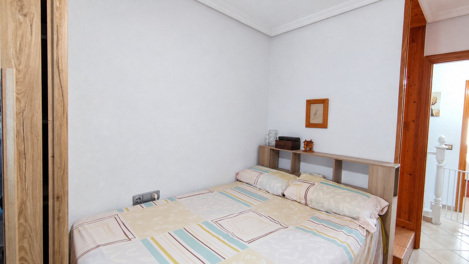 MAGNIFICO CHALET PAREADO EN DIVINA PASTORA, ALICANTE | PISCINA, GARAJE Y PLACAS SOLARES